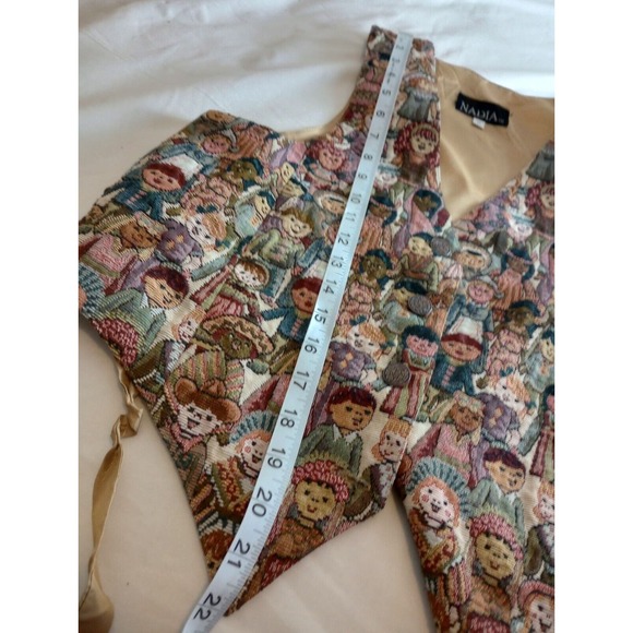 VTG Nadia Children of the World Tapestry Vest S Multicultural Button Inclusive - Picture 4 of 9
